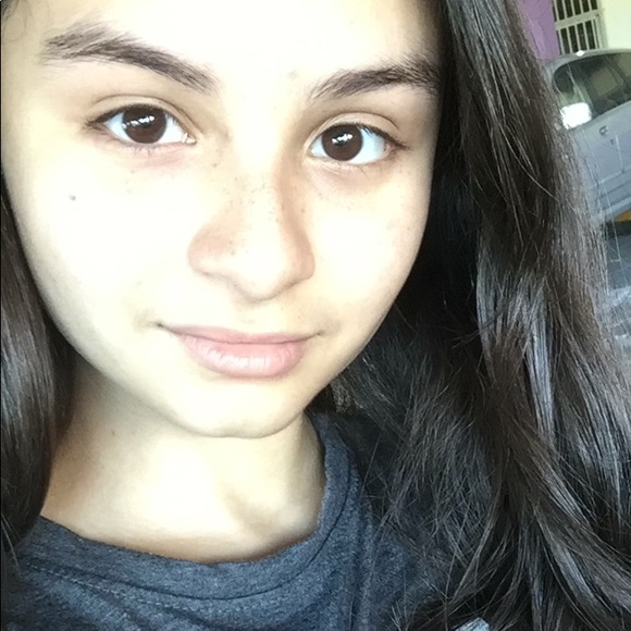 Meet your Posher, Monica - Picture 1 of 1